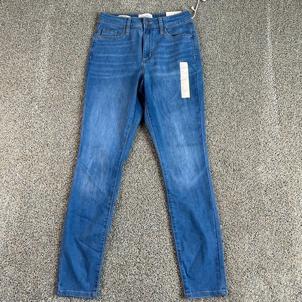 NWT Universal Thread Light Wash High Rise Skinny Leg Stretch Denim Jeans Women 0
